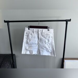 American Eagle White Denim Skirt Size 2 Distressed Denim Mini Skirt